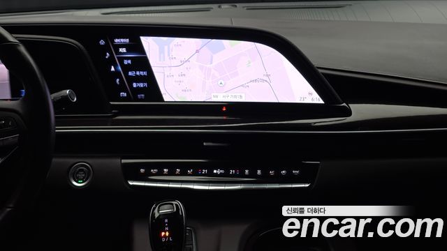 Cadillac Escalade (V) 6.2 Sports Platinum 2023 — фото 15