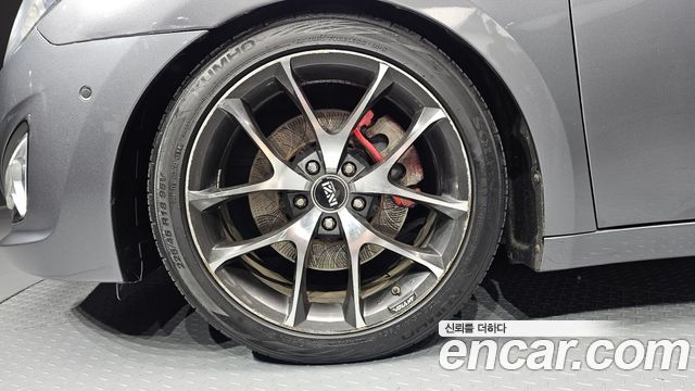 Hyundai i40 Saloon 2.0 GDi Premium 2012 — фото 5
