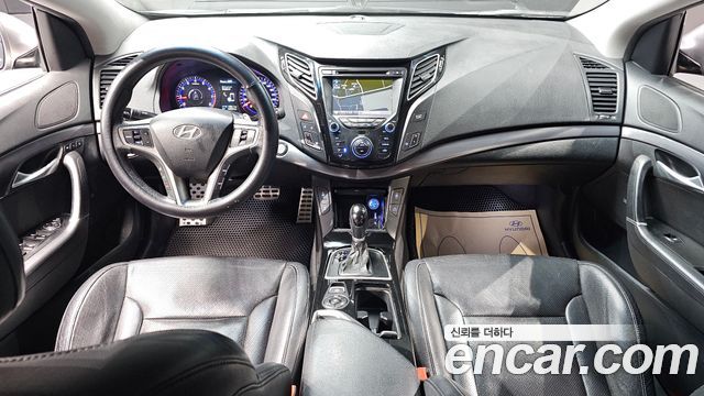 Hyundai i40 Saloon 2.0 GDi Premium 2012 — фото 7