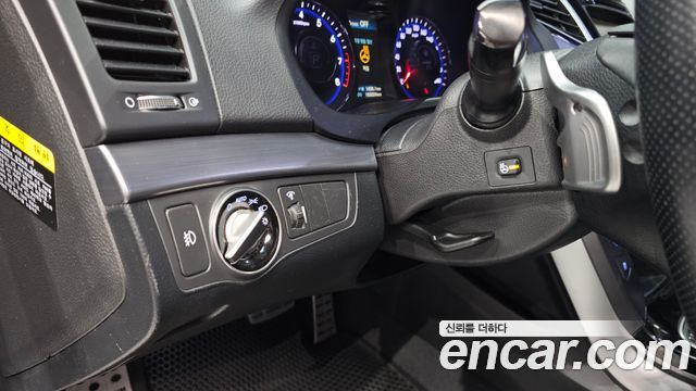 Hyundai i40 Saloon 2.0 GDi Premium 2012 — фото 18