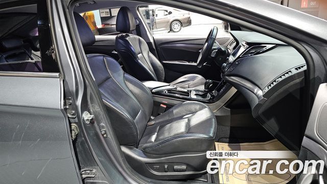 Hyundai i40 Saloon 2.0 GDi Premium 2012 — фото 26