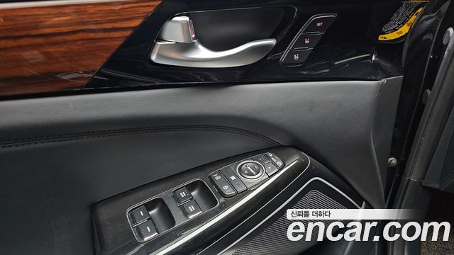 Kia K7 2.4 GDI Limited 2017 — фото 17