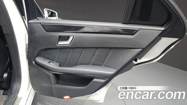 Mercedes-Benz E-Class (W212) E250 BlueTec 4MATIC AV 2016 — фото 25