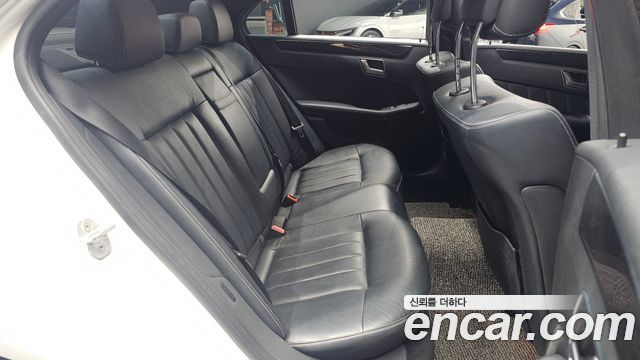 Mercedes-Benz E-Class (W212) E250 BlueTec 4MATIC AV 2016 — фото 28