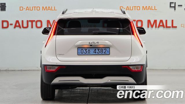 Kia Niro EV Air 2023 — фото 2