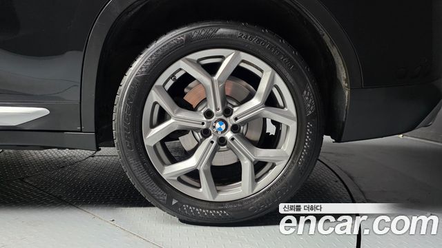 BMW X4 (G02) xDrive20i xLine 2022 — фото 5