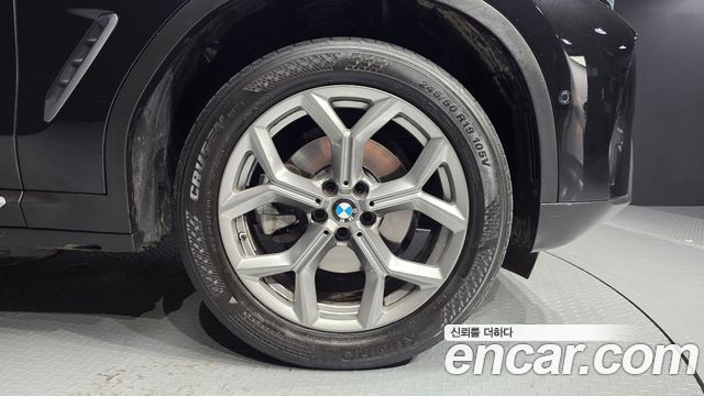 BMW X4 (G02) xDrive20i xLine 2022 — фото 21