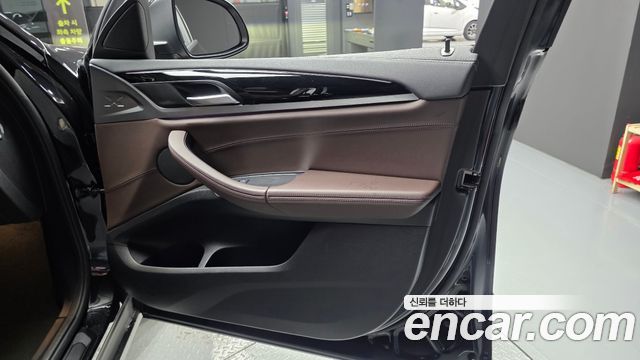 BMW X4 (G02) xDrive20i xLine 2022 — фото 24