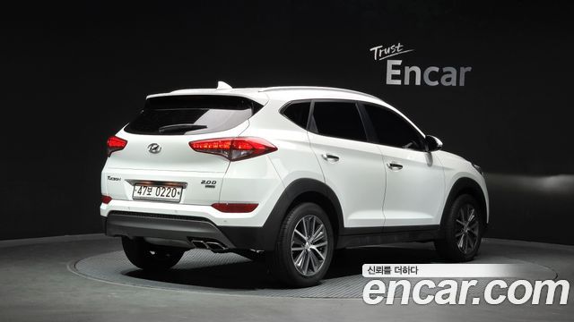 Hyundai Tucson Diesel 2.0 2WD Modern 2016 — фото 2