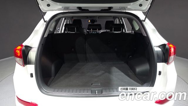 Hyundai Tucson Diesel 2.0 2WD Modern 2016 — фото 24