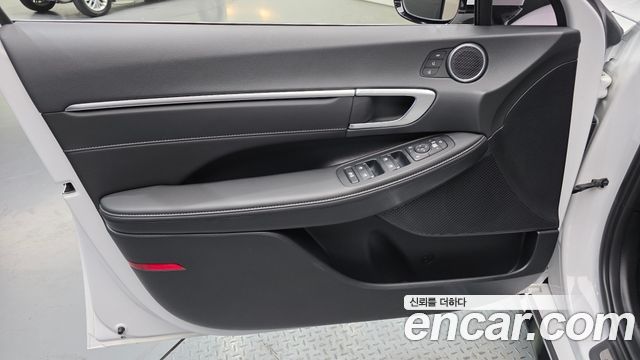 Hyundai Sonata The Edge (DN8) 2.0 LPG(Rent) Business 2 2024 — фото 24