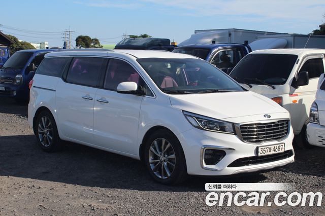 Kia Carnival 7-Seater Limousine VIP 2019 — фото 3
