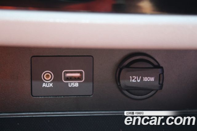 Kia Carnival 7-Seater Limousine VIP 2019 — фото 23