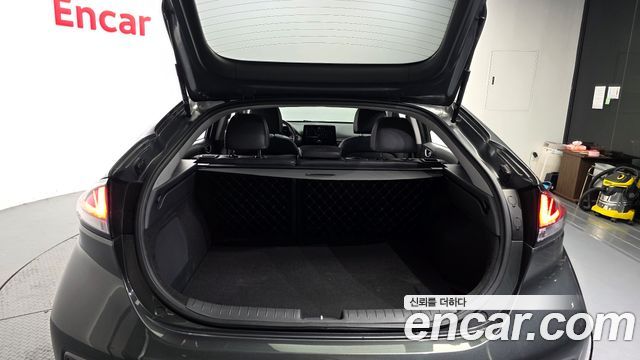 Hyundai Ioniq Hybrid 1.6 HEV Q 2020 — фото 20