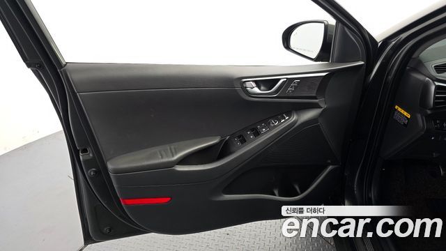 Hyundai Ioniq Hybrid 1.6 HEV Q 2020 — фото 24
