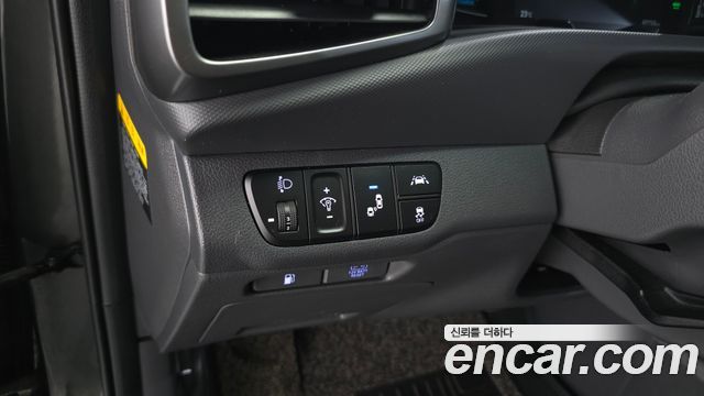 Hyundai Ioniq Hybrid 1.6 HEV Q 2020 — фото 30
