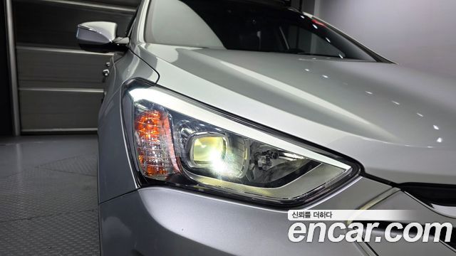 Hyundai Santa Fe (DM) Diesel(e-VGT) 2.0 2WD Exclusive 2013 — фото 22