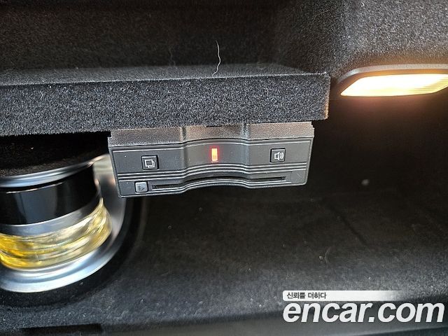 Mercedes-Benz C-Class (W205) C43 AMG 4MATIC 2019 — фото 21
