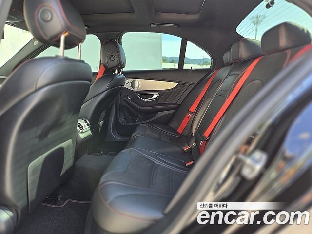 Mercedes-Benz C-Class (W205) C43 AMG 4MATIC 2019 — фото 23