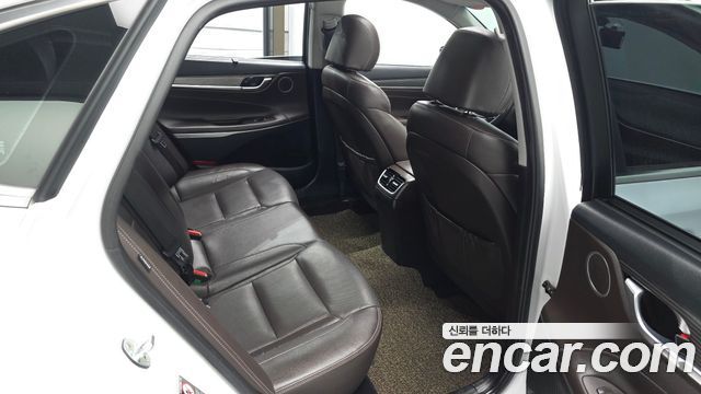 Hyundai Grandeur (IG) 2.4 Premium Special 2019 — фото 12
