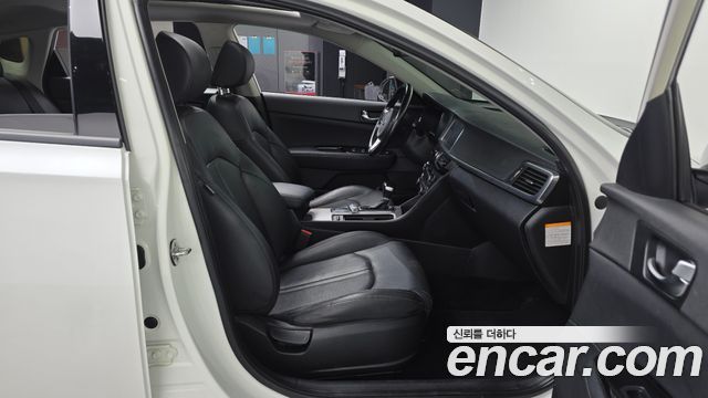 Kia K5 Hybrid (II) Noblesse 2018 — фото 15