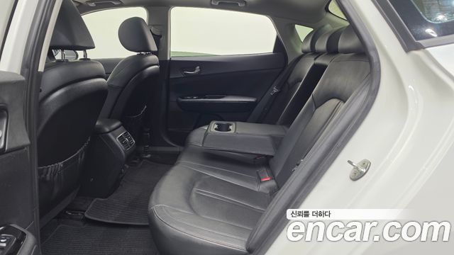 Kia K5 Hybrid (II) Noblesse 2018 — фото 16