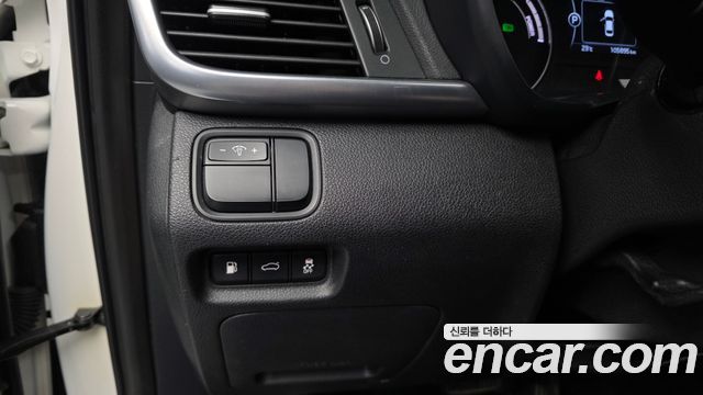 Kia K5 Hybrid (II) Noblesse 2018 — фото 33
