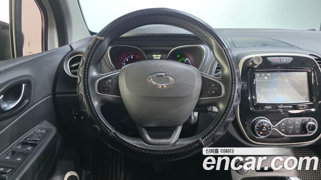 Renault Korea QM3 LE 2018 — фото 13