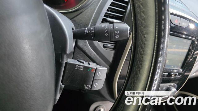 Renault Korea QM3 LE 2018 — фото 18