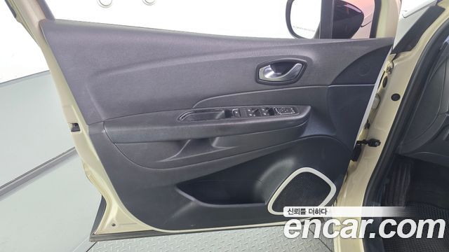 Renault Korea QM3 LE 2018 — фото 24