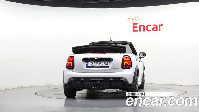 MINI Cooper S Convertible JCW 3rd 2024 — фото 4