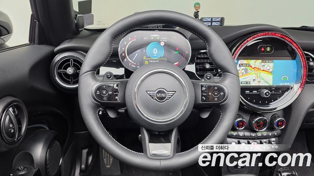 MINI Cooper S Convertible JCW 3rd 2024 — фото 38