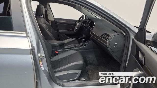 Volkswagen Jetta (VII) 1.4 TSI Premium 2021 — фото 11