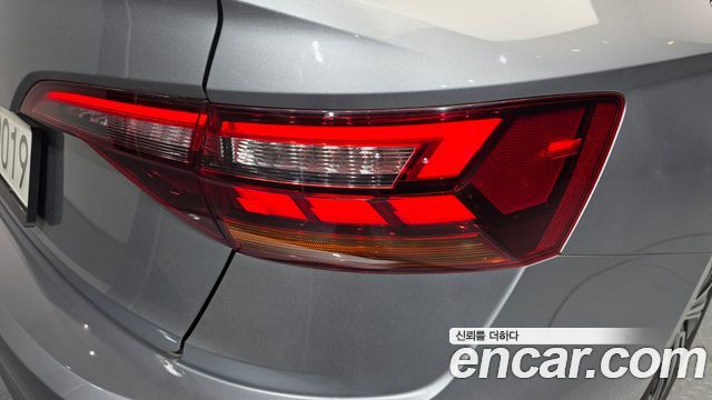 Volkswagen Jetta (VII) 1.4 TSI Premium 2021 — фото 23