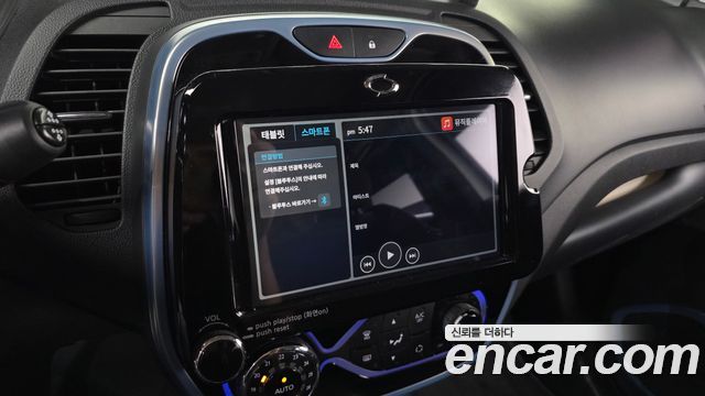Renault Korea QM3 RE Signature 2017 — фото 20