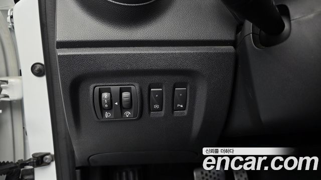 Renault Korea QM3 RE Signature 2017 — фото 21