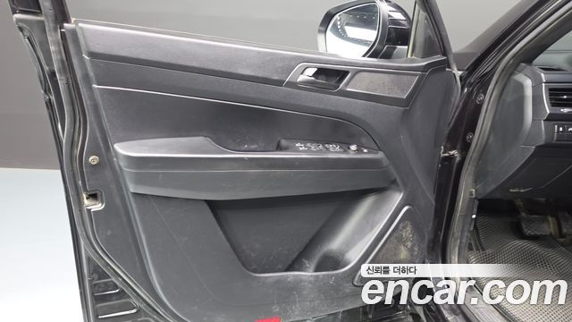 KG Mobility (SsangYong) Rexton Sports Diesel 2.2 2WD Prestige 2021 — фото 24