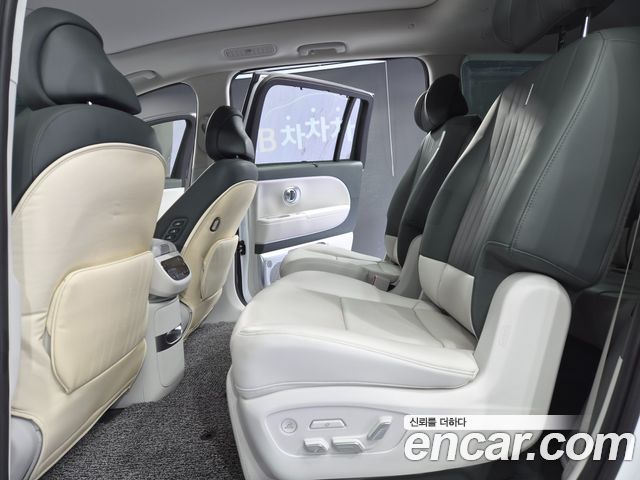Hyundai Ioniq 9 Performance Type AWD 6-Seater Calligraphy 2025 — фото 15