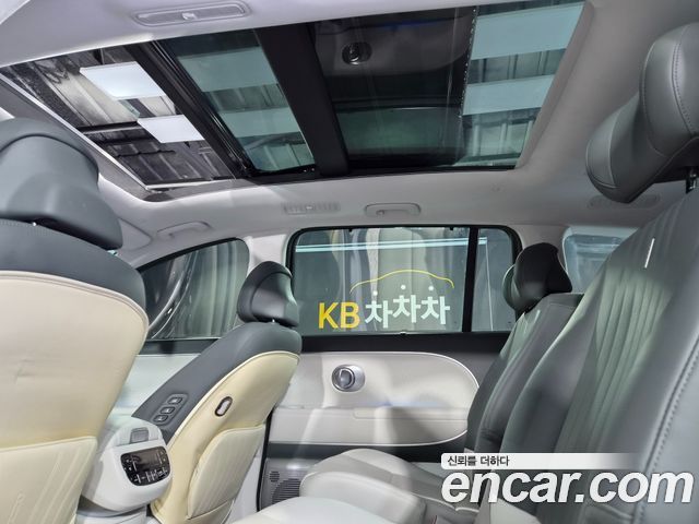 Hyundai Ioniq 9 Performance Type AWD 6-Seater Calligraphy 2025 — фото 17