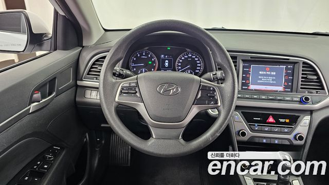 Hyundai Avante (AD) 1.6 GDI Value Plus 2017 — фото 13