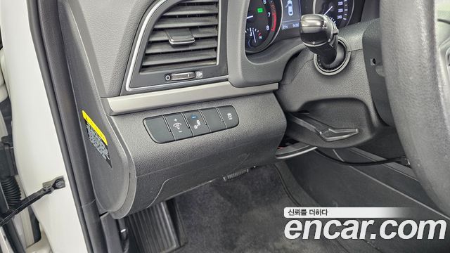 Hyundai Avante (AD) 1.6 GDI Value Plus 2017 — фото 20