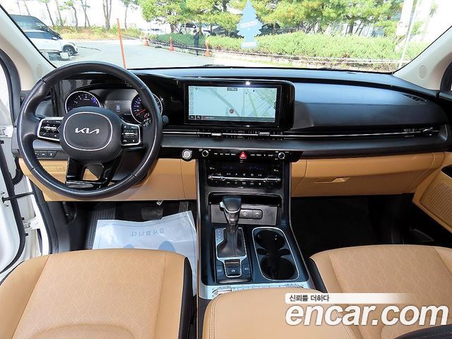 Kia Carnival (IV) Gasoline 9-Seater Prestige 2023 — фото 8
