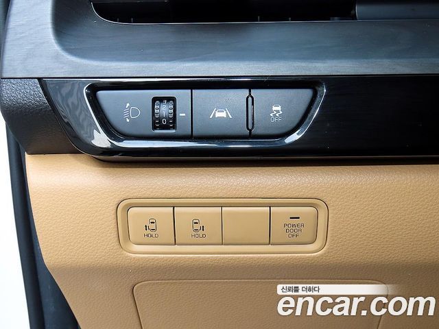 Kia Carnival (IV) Gasoline 9-Seater Prestige 2023 — фото 17