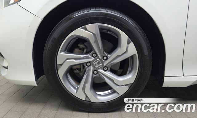 Honda Accord (X) 1.5 Turbo 2018 — фото 5