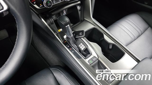Honda Accord (X) 1.5 Turbo 2018 — фото 9