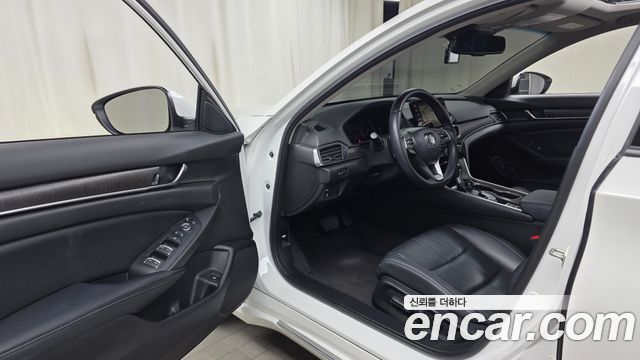 Honda Accord (X) 1.5 Turbo 2018 — фото 10