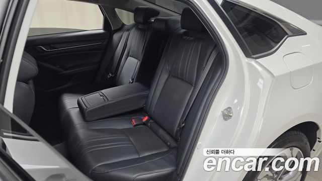 Honda Accord (X) 1.5 Turbo 2018 — фото 12