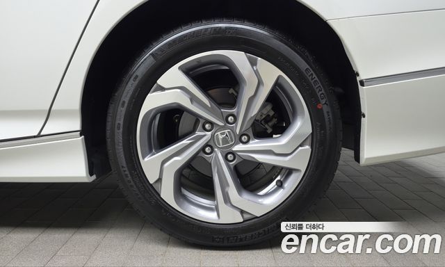 Honda Accord (X) 1.5 Turbo 2018 — фото 21
