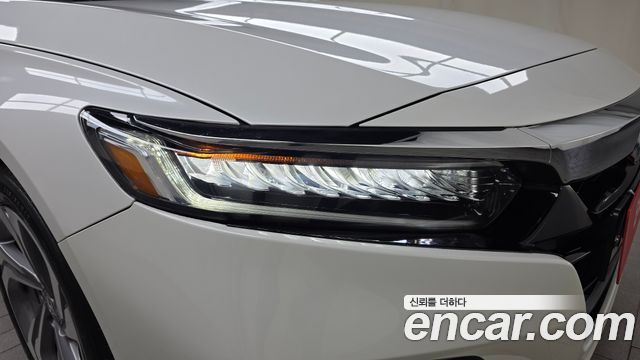 Honda Accord (X) 1.5 Turbo 2018 — фото 22