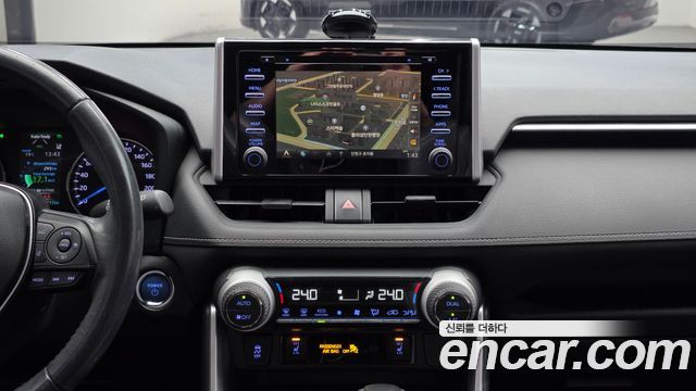 Toyota RAV4 (V) 2.5 2WD Hybrid 2019 — фото 14